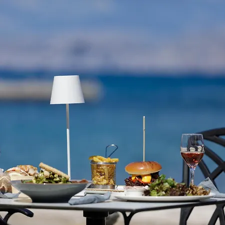 Melina Bay Boutique Kasziópi